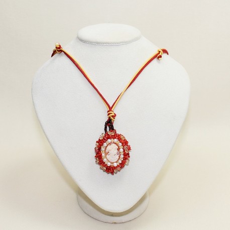 Pendente con corallo