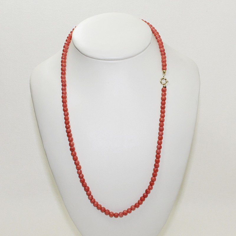 Sciacca coral necklace