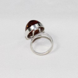Anello con ambra