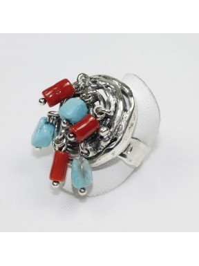 Ring with coral